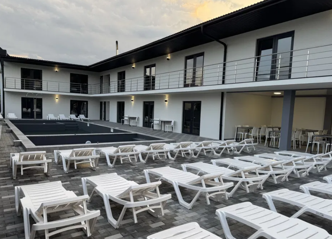 База відпочинку Hotel Elena