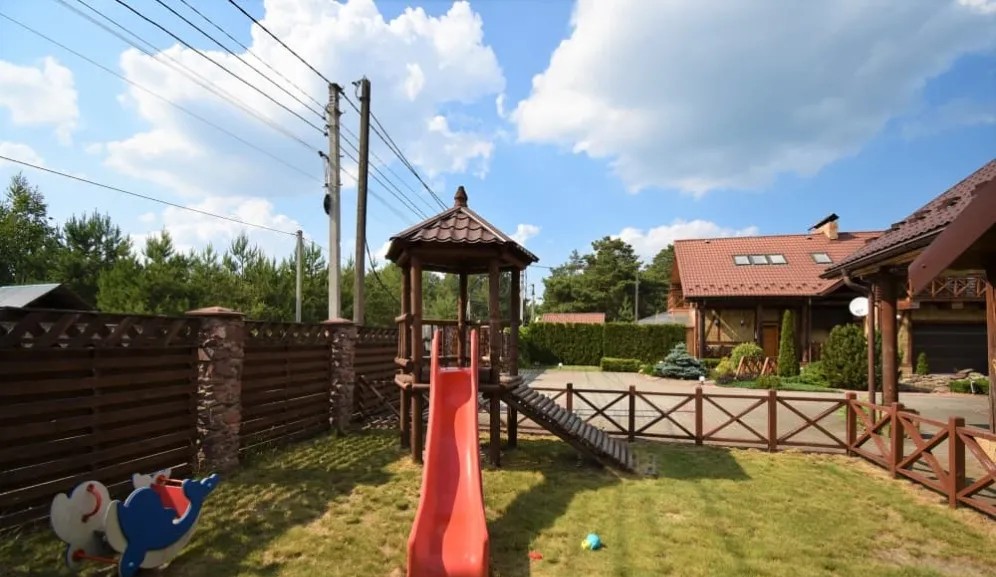 Комплекс для відпочинку «Срібні озера» Мельники