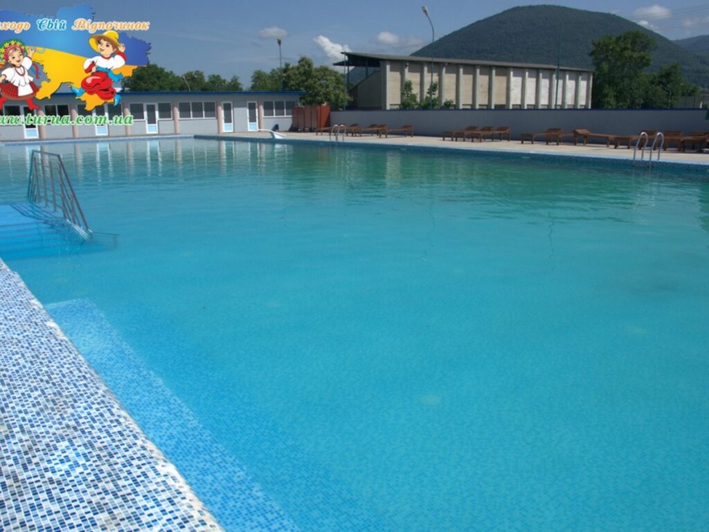 Аквапарк Марина Тячів