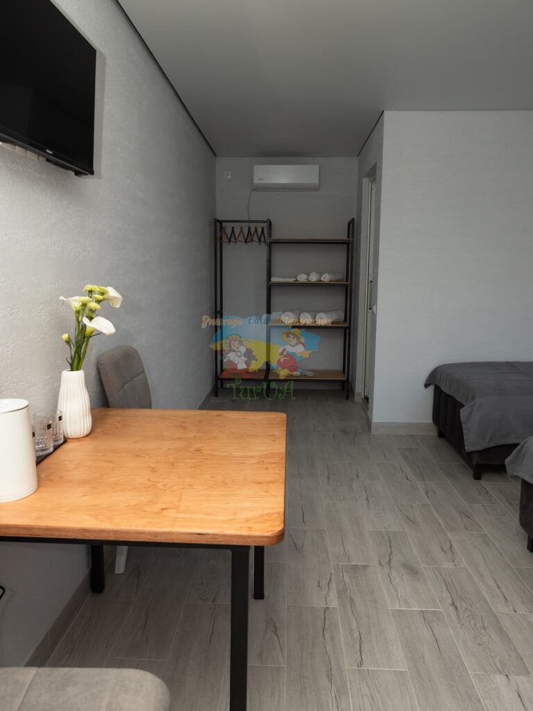 Brookside Hotel Солотвино