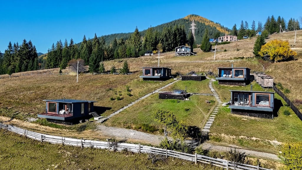 Котеджний комплекс «Хатча Rest House» Ільці