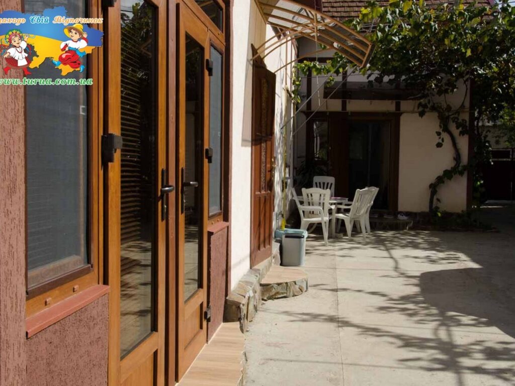 Садиба «ЕКО-ДІМ» Косонь