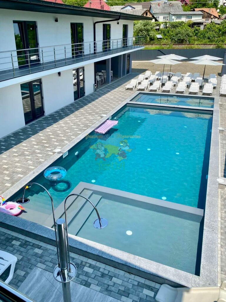 Готель Єлена Солотвино