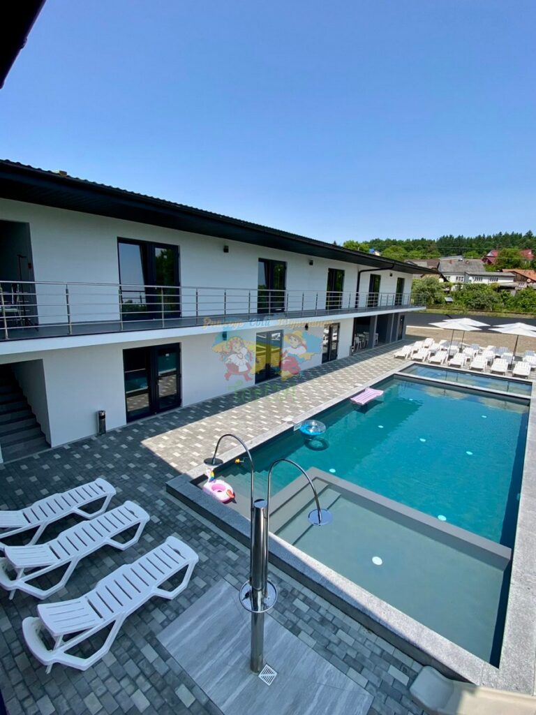 Готель Єлена Солотвино