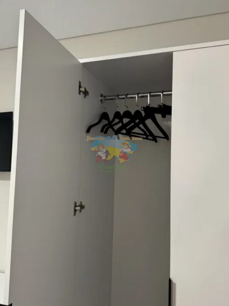 Готель Єлена Солотвино