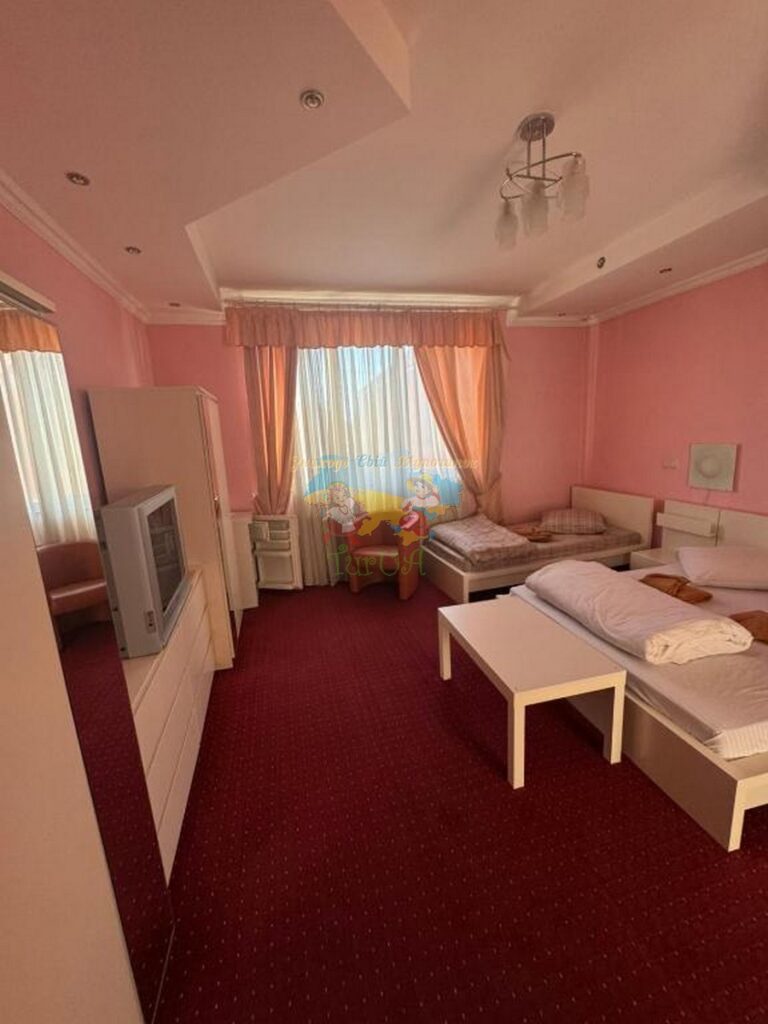 Готель «L&M» Мукачево