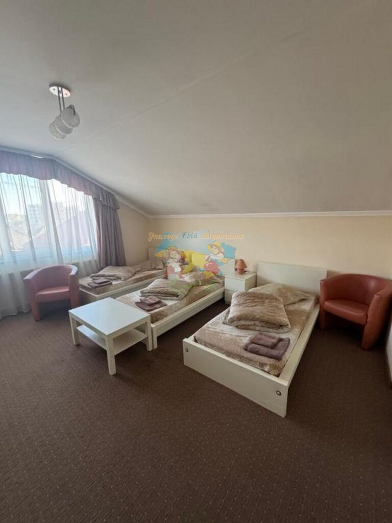 Готель «L&M» Мукачево