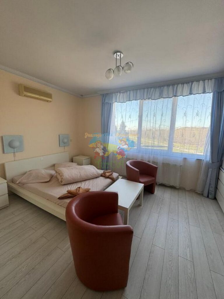 Готель «L&M» Мукачево