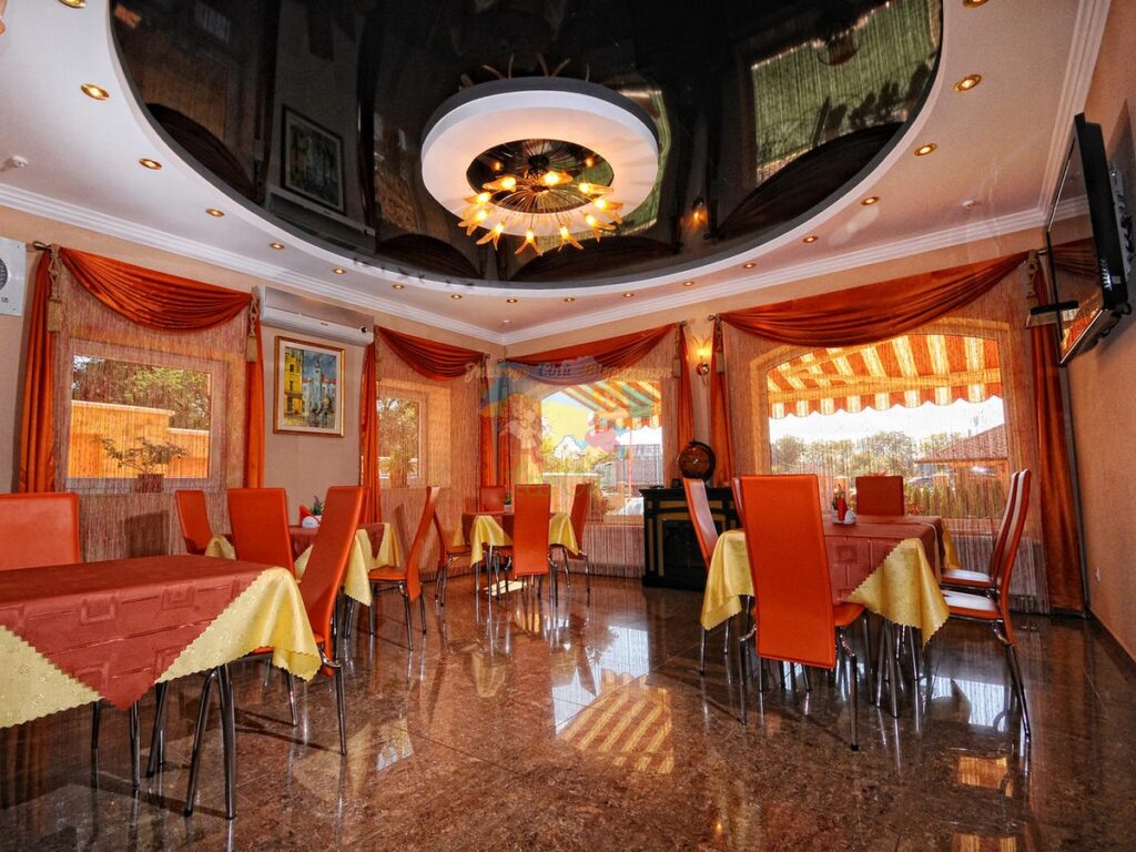 Готель Магнат Мукачево