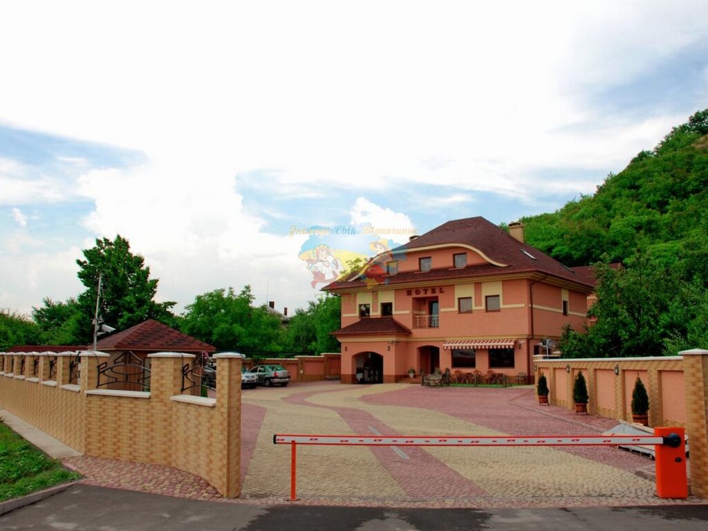 Готель Магнат Мукачево