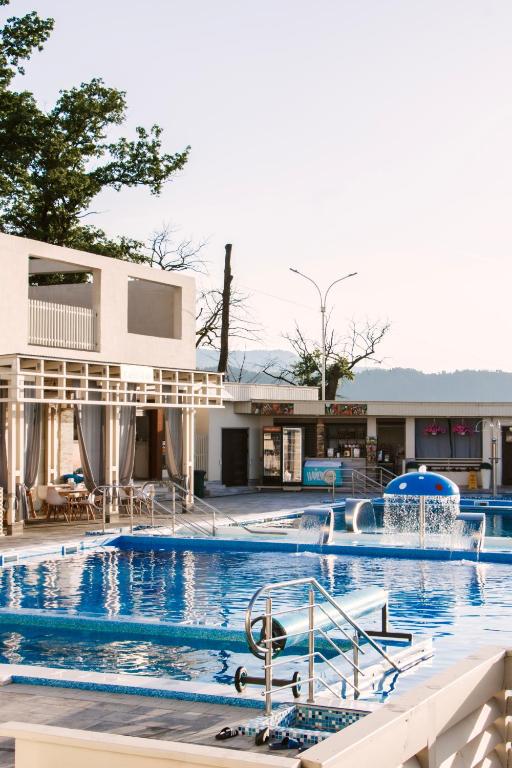 Готельний Комплекс «SALTERRA Resort» Солотвино