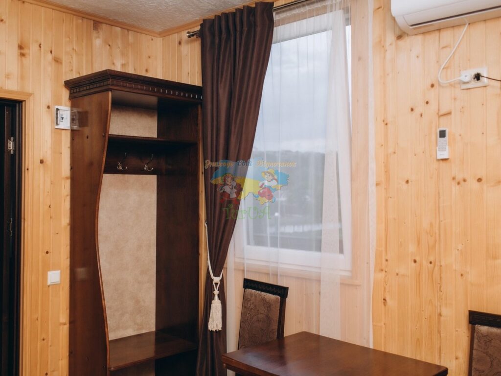 Комплекс відпочинку HoliDay Солотвино