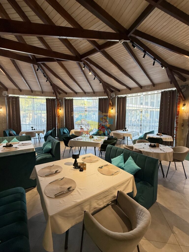 Ivory Resort and Spa Виноградів