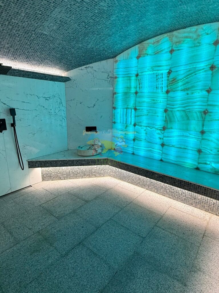 Ivory Resort and Spa Виноградів