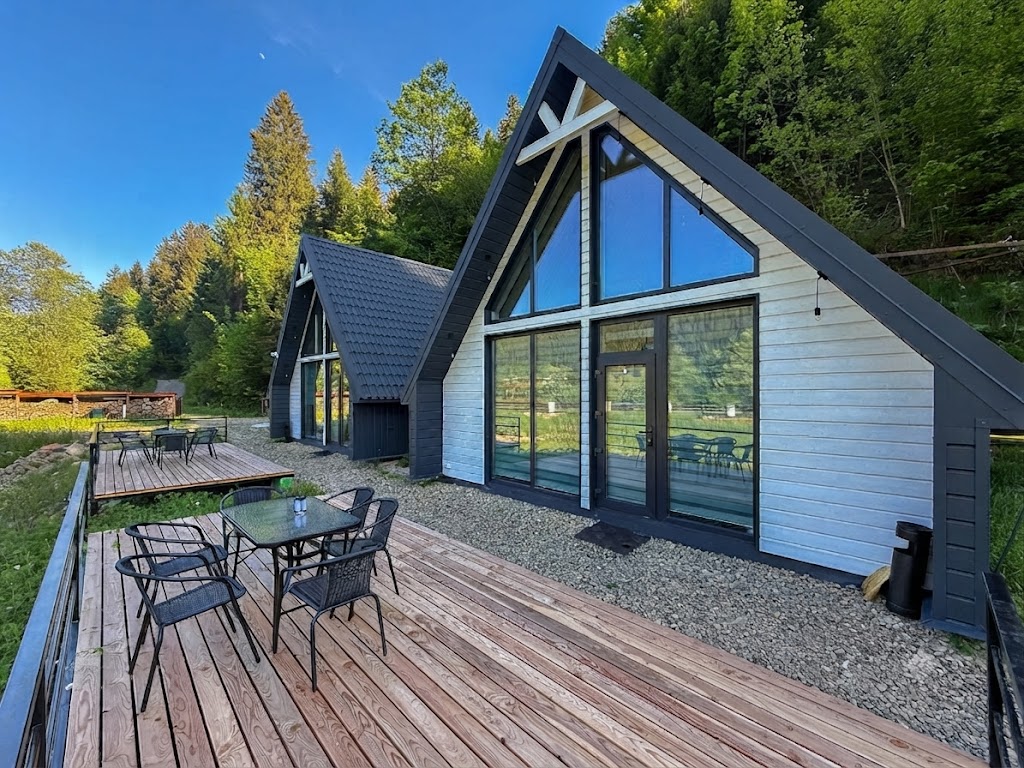 Котеджі «Lisovi A-frame» Устеріки