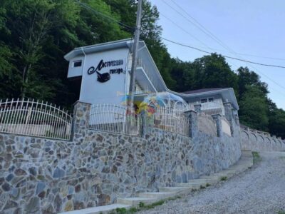 Готель «Ластівчине гніздо» Шаян