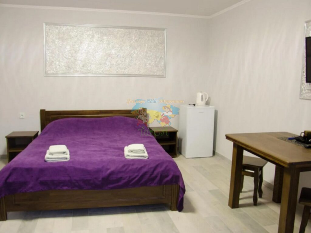 Готель «Ластівчине гніздо» Шаян