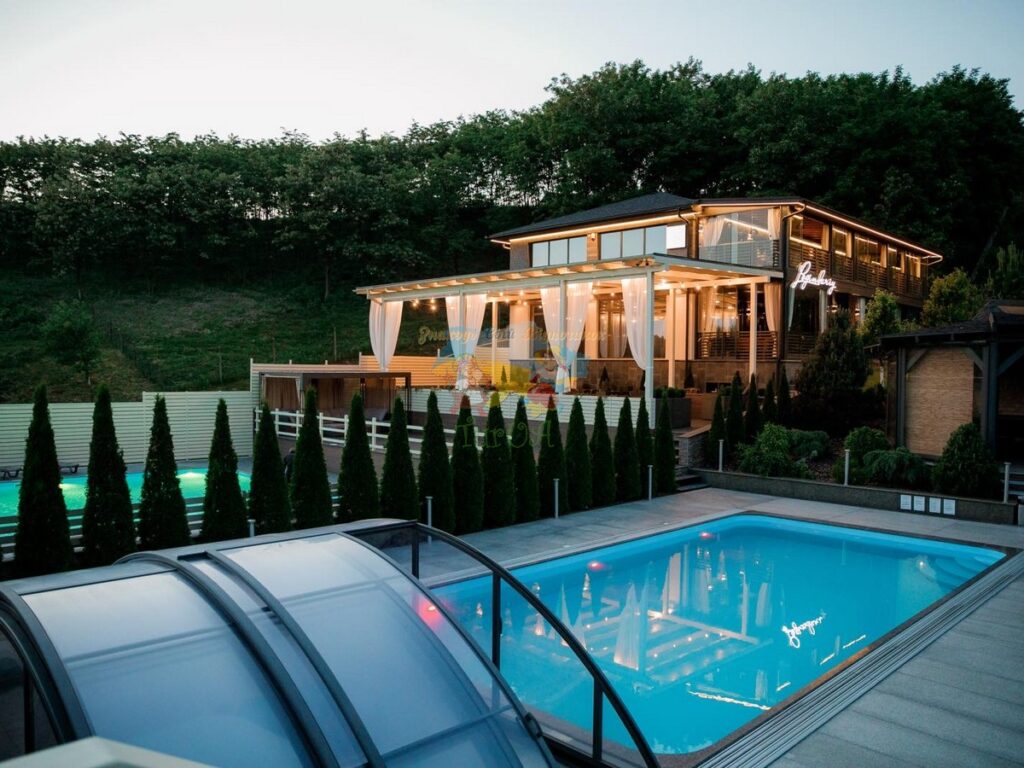 Комплекс відпочинку Логіндарій