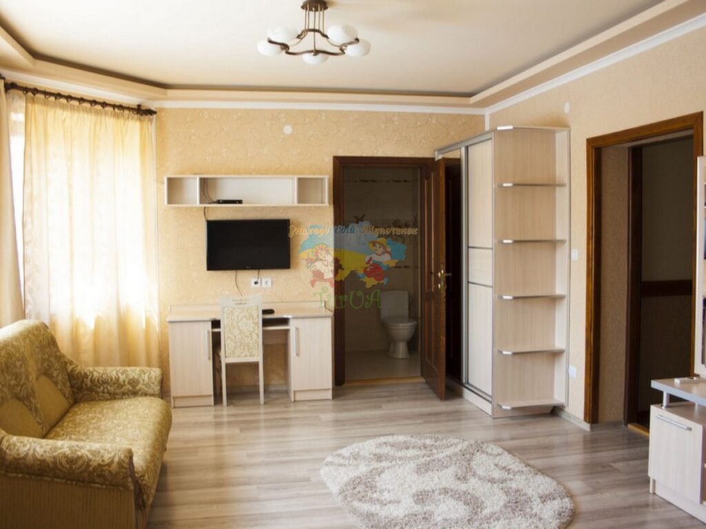 Маленька Квітка Косонь