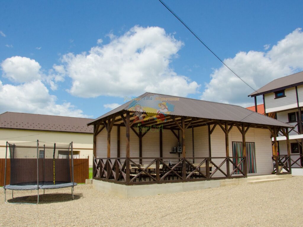 MIHAELA база відпочинку в Солотвино