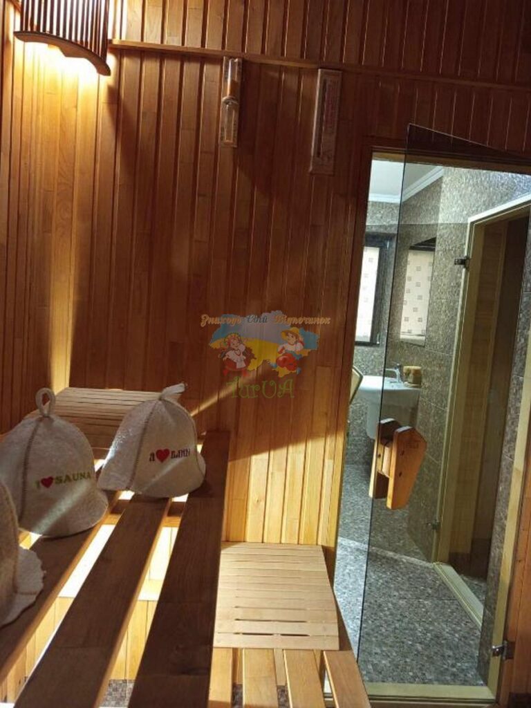 Готель Міраж Ясіня