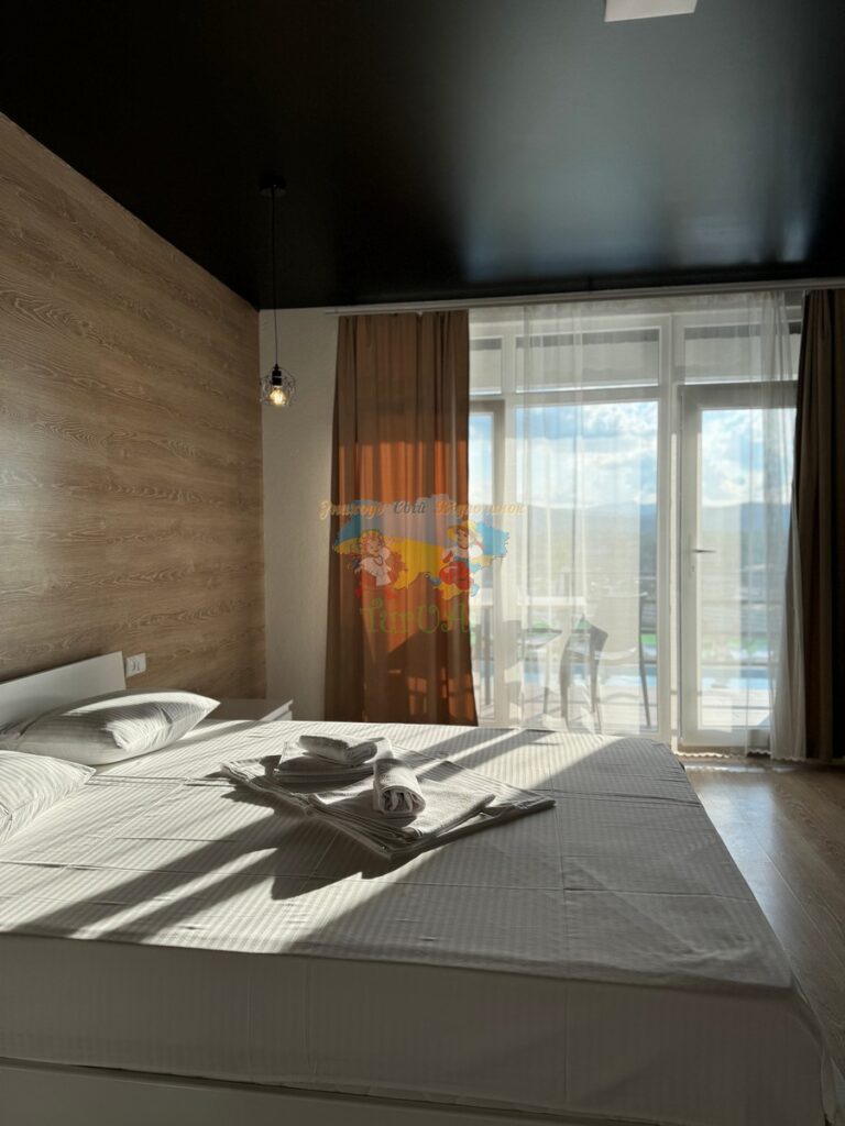 Комплекс Модерн Хауз Солотвино