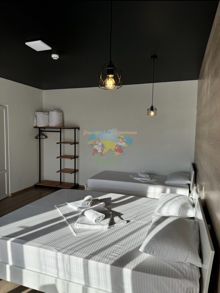 Комплекс Модерн Хауз Солотвино