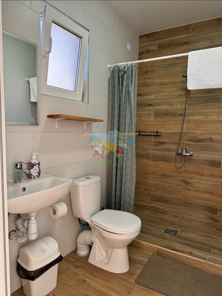 Комплекс Модерн Хауз Солотвино