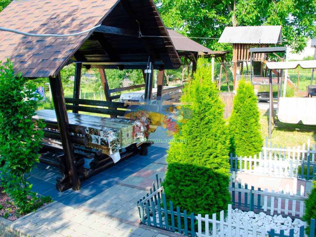 Приватний будинок Єлена Солотвино