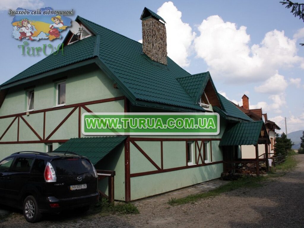 Садиба «Серпень» Славське