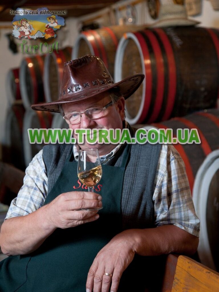 Винний підвал сімї Шош Берегово