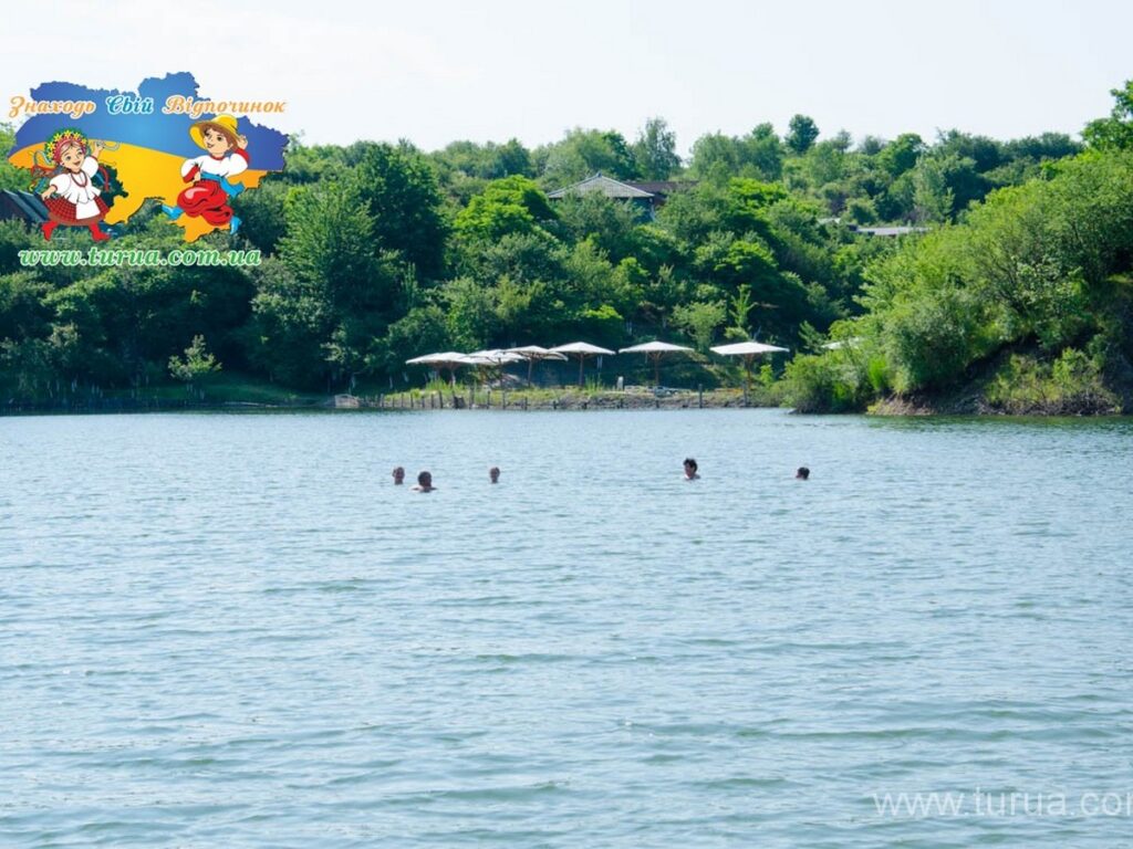 Центральне озеро в Солотвино