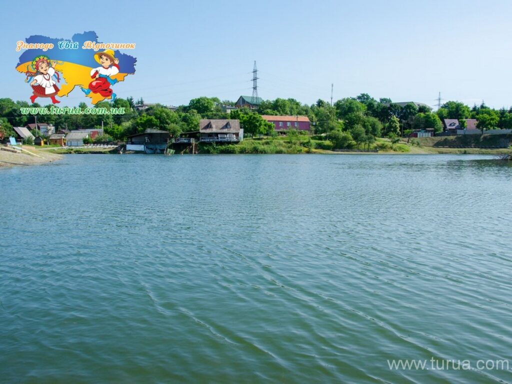 Центральне озеро в Солотвино