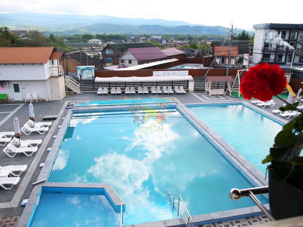 База відпочинку Соляний Кристал Солотвино