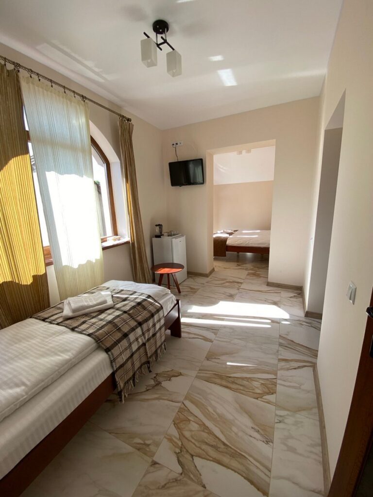 Гостинний дім Соняшник Солотвино