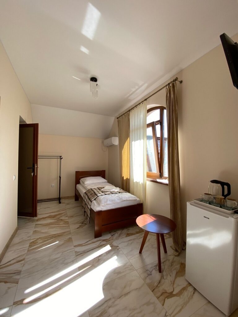 Гостинний дім Соняшник Солотвино