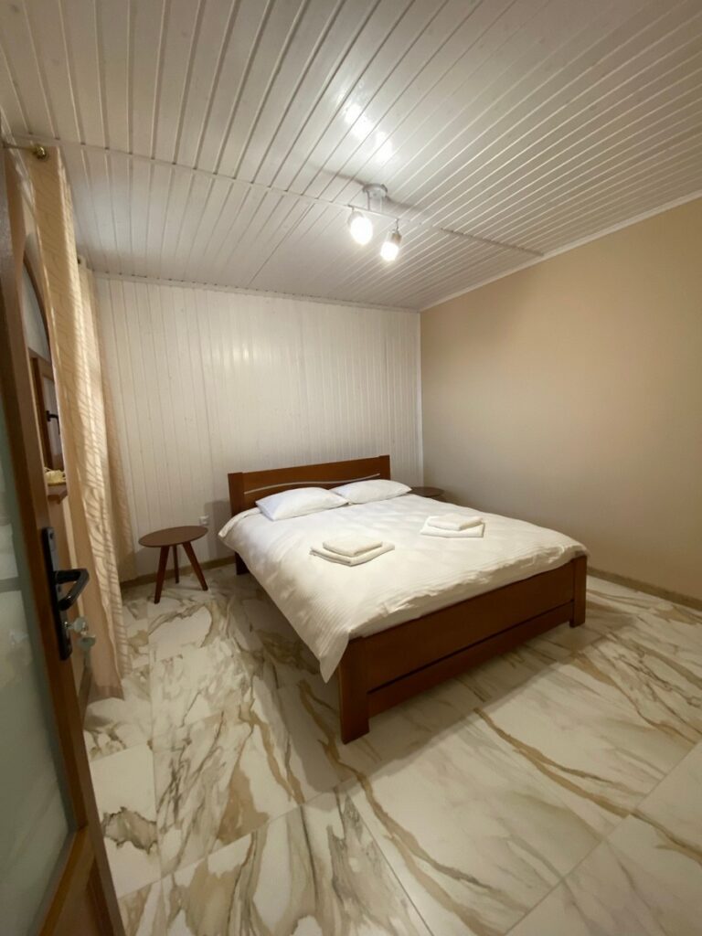 Гостинний дім Соняшник Солотвино