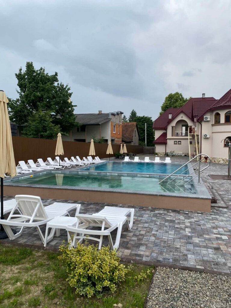 Гостинний дім Соняшник Солотвино