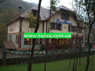 Готель Сині Потоки Неліпино