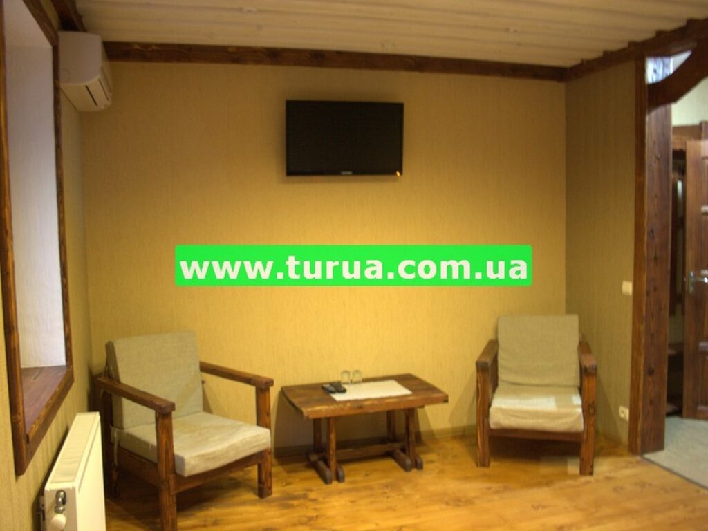 Готель Сині Потоки Неліпино