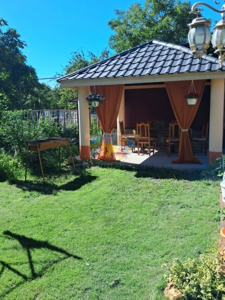 Кімнати подобово в Солотвино У Мотре