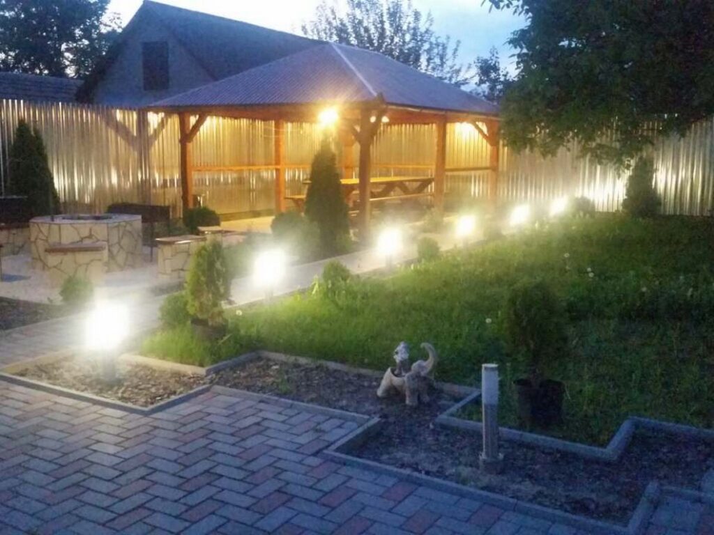 Будинок «ЗАТИШНА ХАТИНКА» Косонь