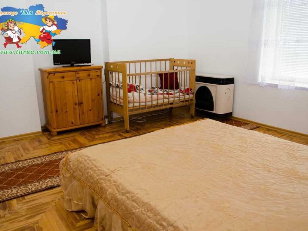 Будинок «ЗАТИШНА ХАТИНКА» Косонь