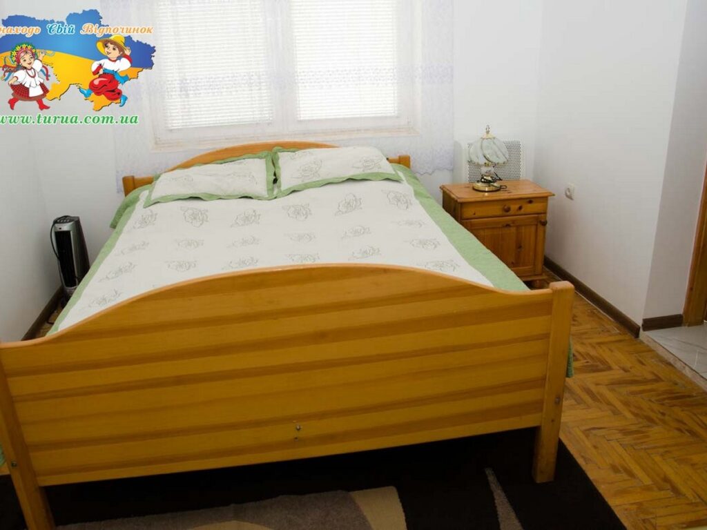 Будинок «ЗАТИШНА ХАТИНКА» Косонь