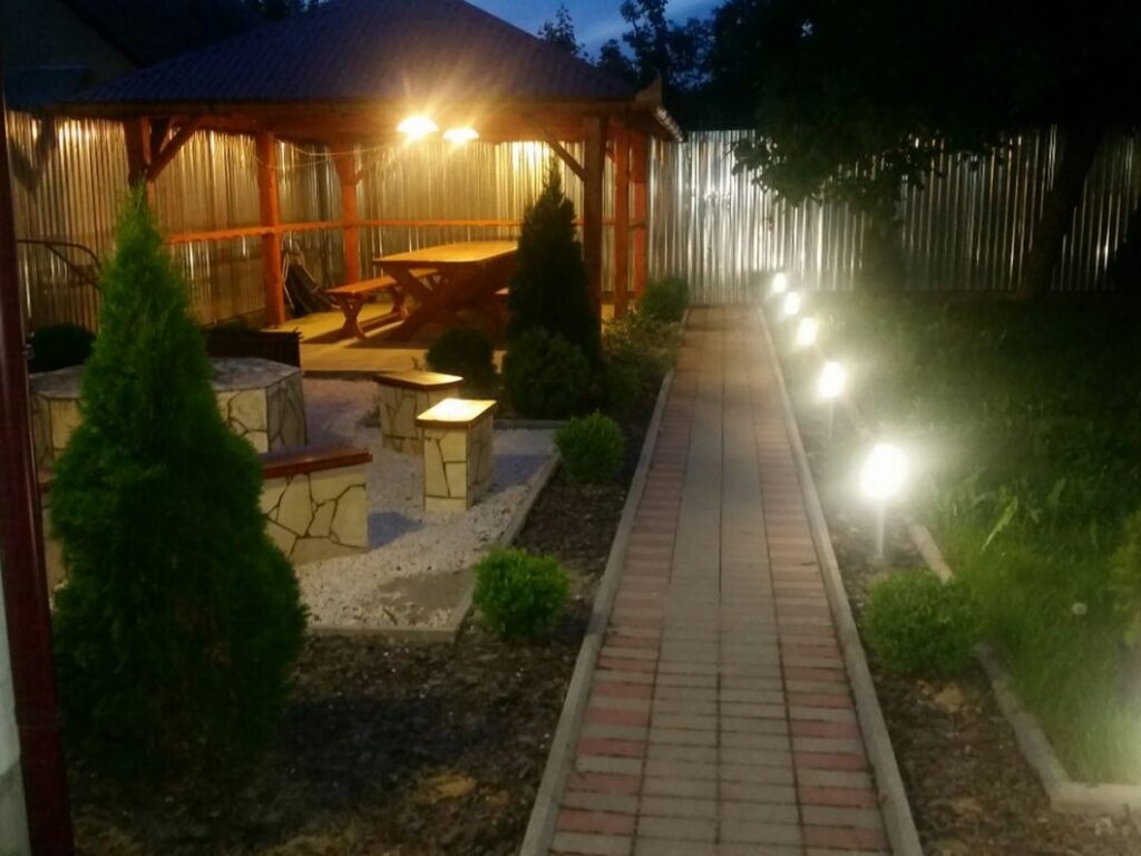 Будинок «ЗАТИШНА ХАТИНКА» Косонь