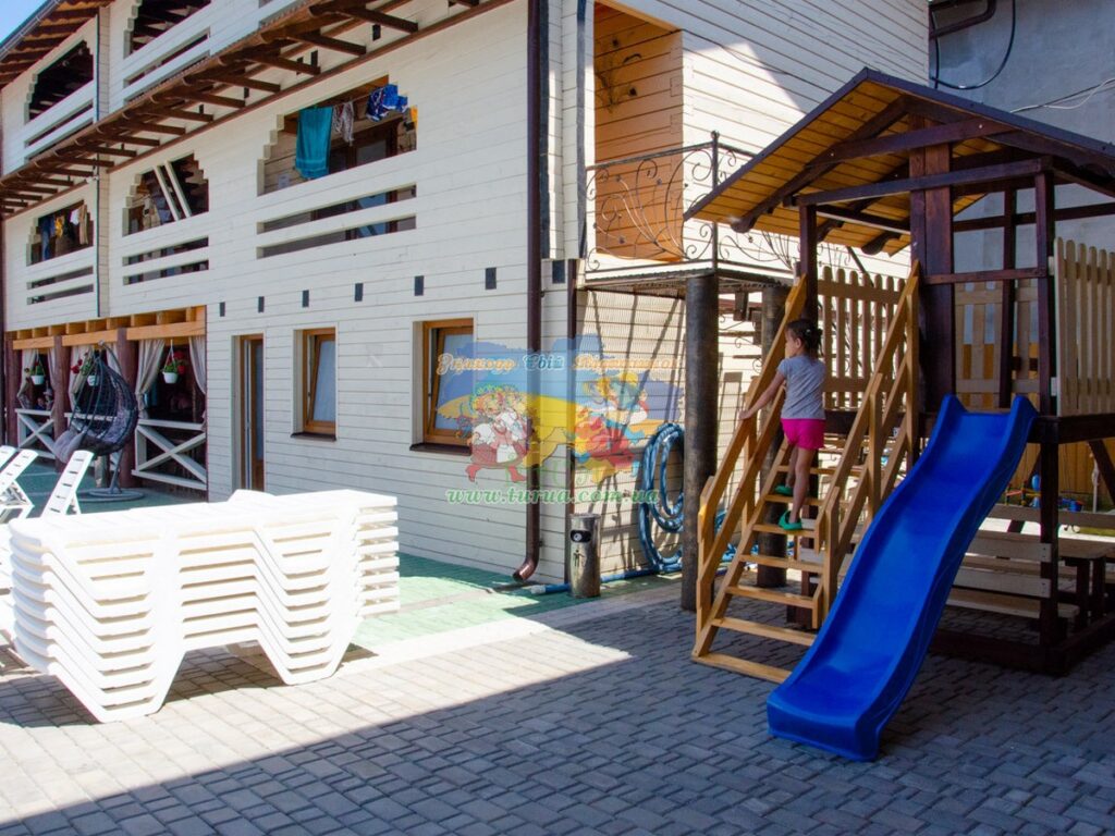 База відпочинку Золотий Павлін Солотвино